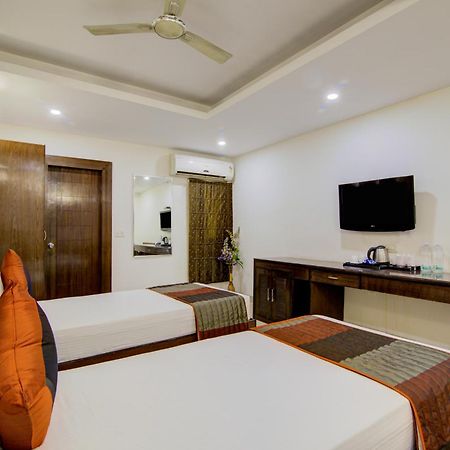 Airport La Sapphire Hotel & Restaurant New Delhi Ngoại thất bức ảnh