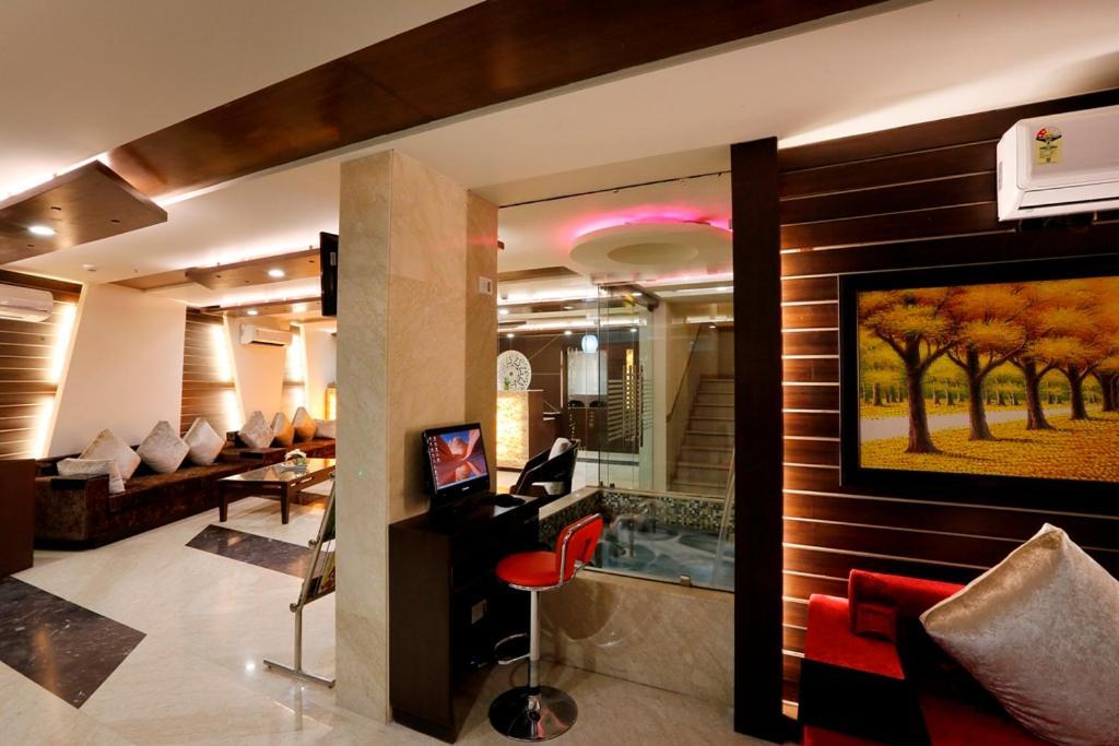 Airport La Sapphire Hotel & Restaurant New Delhi Ngoại thất bức ảnh