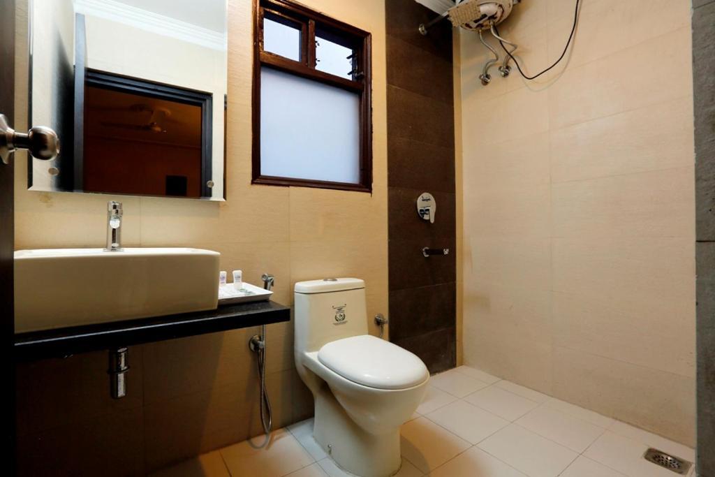 Airport La Sapphire Hotel & Restaurant New Delhi Ngoại thất bức ảnh