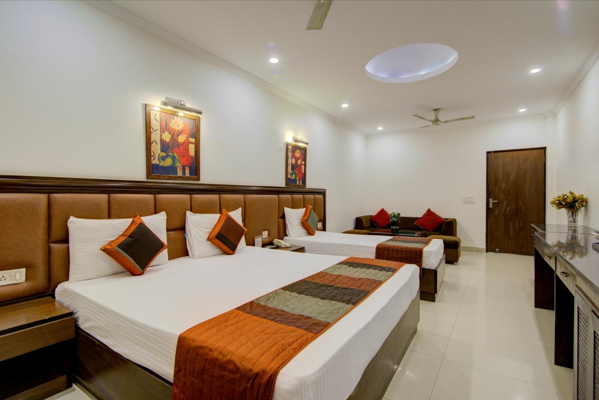 Airport La Sapphire Hotel & Restaurant New Delhi Ngoại thất bức ảnh